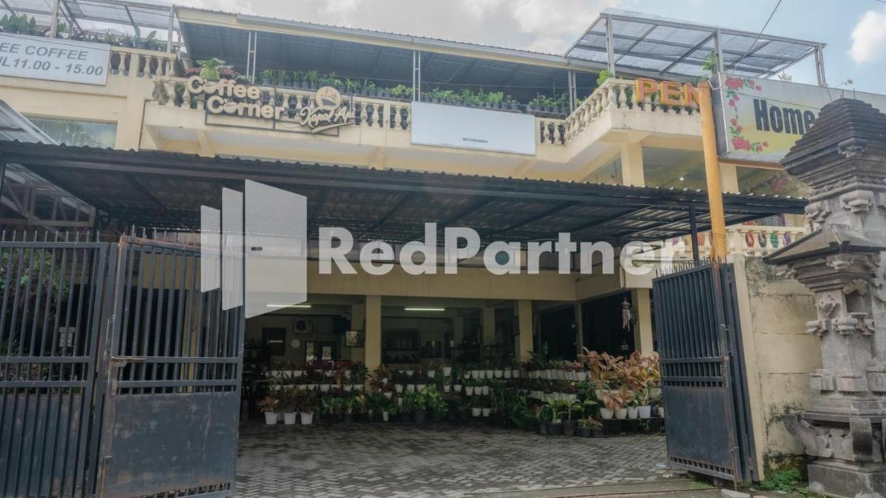 Vandhela Homestay Syariah Mitra Reddoorz Surabaya Exteriör bild