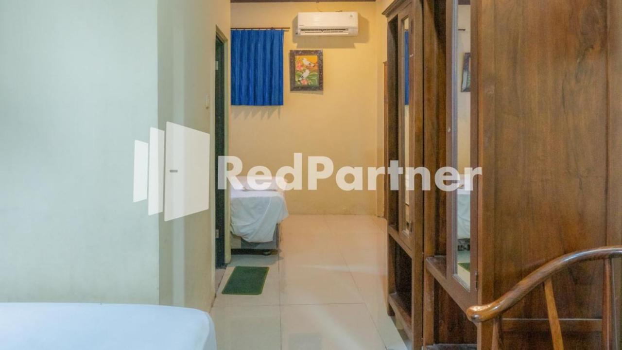 Vandhela Homestay Syariah Mitra Reddoorz Surabaya Exteriör bild