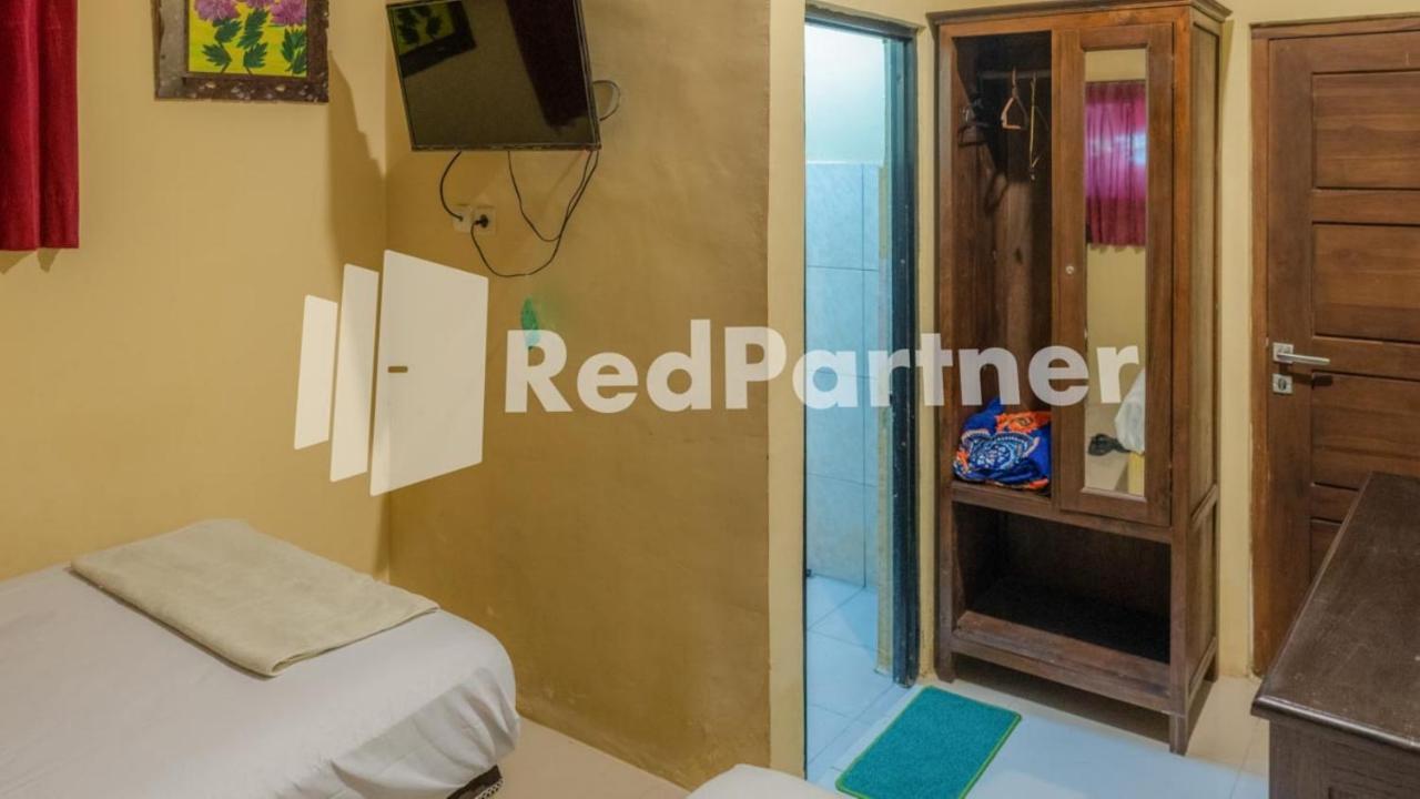 Vandhela Homestay Syariah Mitra Reddoorz Surabaya Exteriör bild