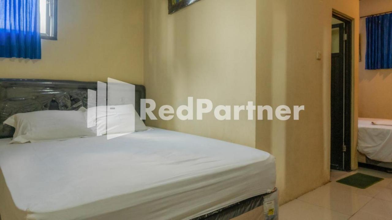 Vandhela Homestay Syariah Mitra Reddoorz Surabaya Exteriör bild